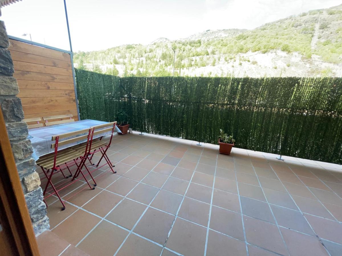 Appartamento Precioso cálido apartamento en Sort con terraza Esterno foto